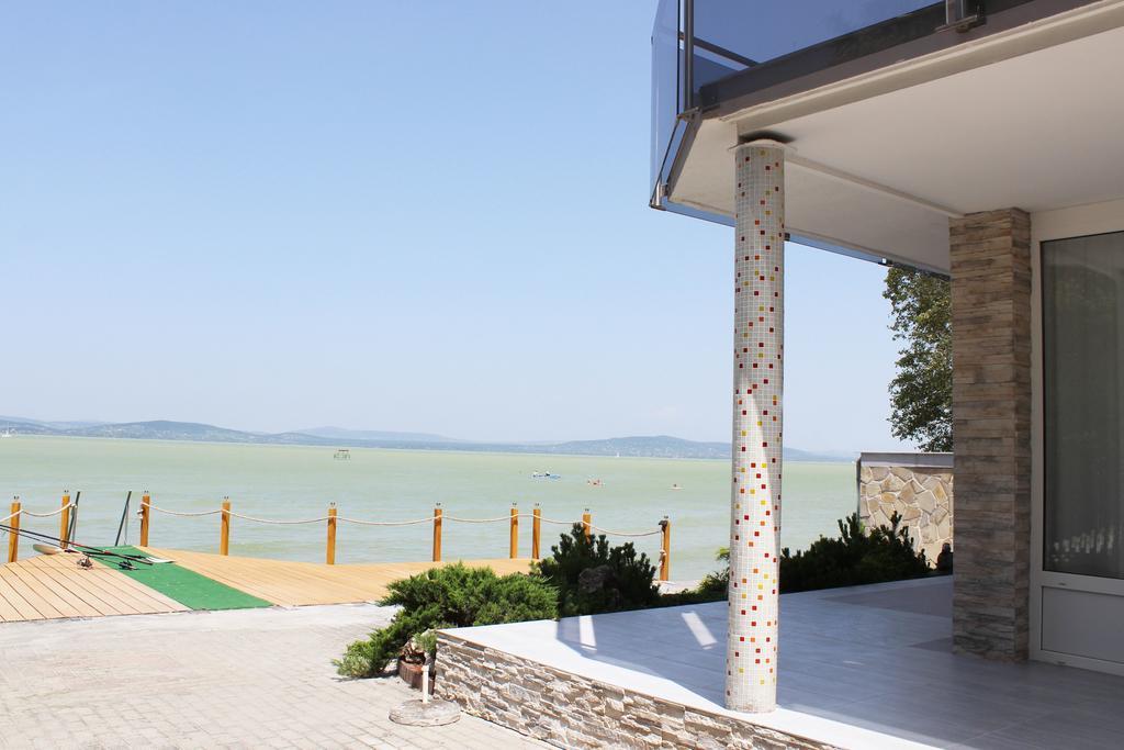 Parton Villa Apartments Fonyód Δωμάτιο φωτογραφία